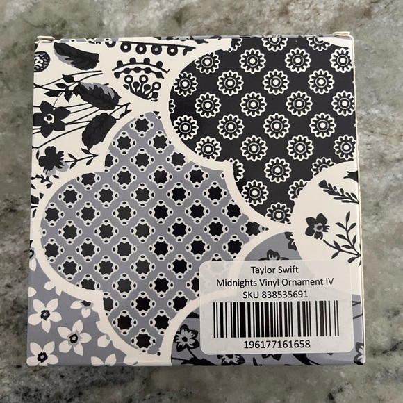 Taylor Swift Midnights Vinyl Record Ornament - Picture 5 of 5